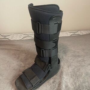 Men's Black Orthopedic Support Boot